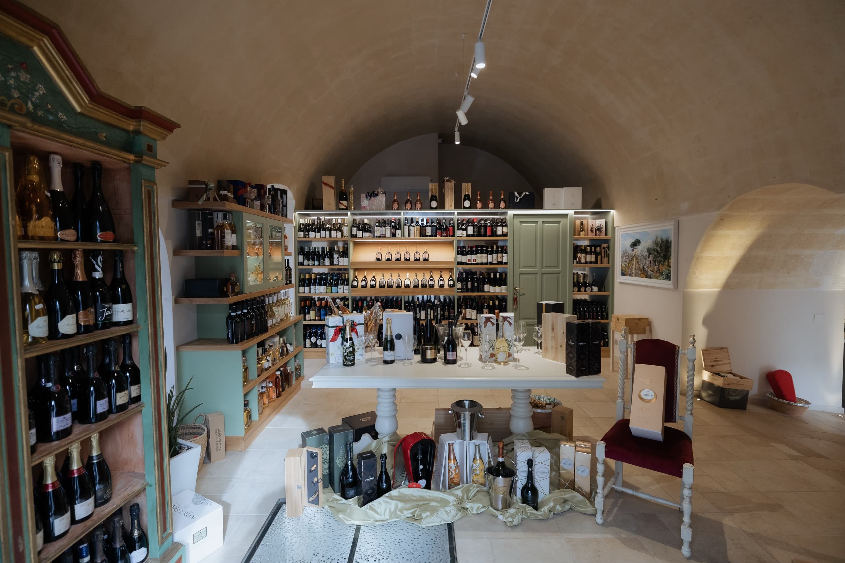 Cantina vini con volta